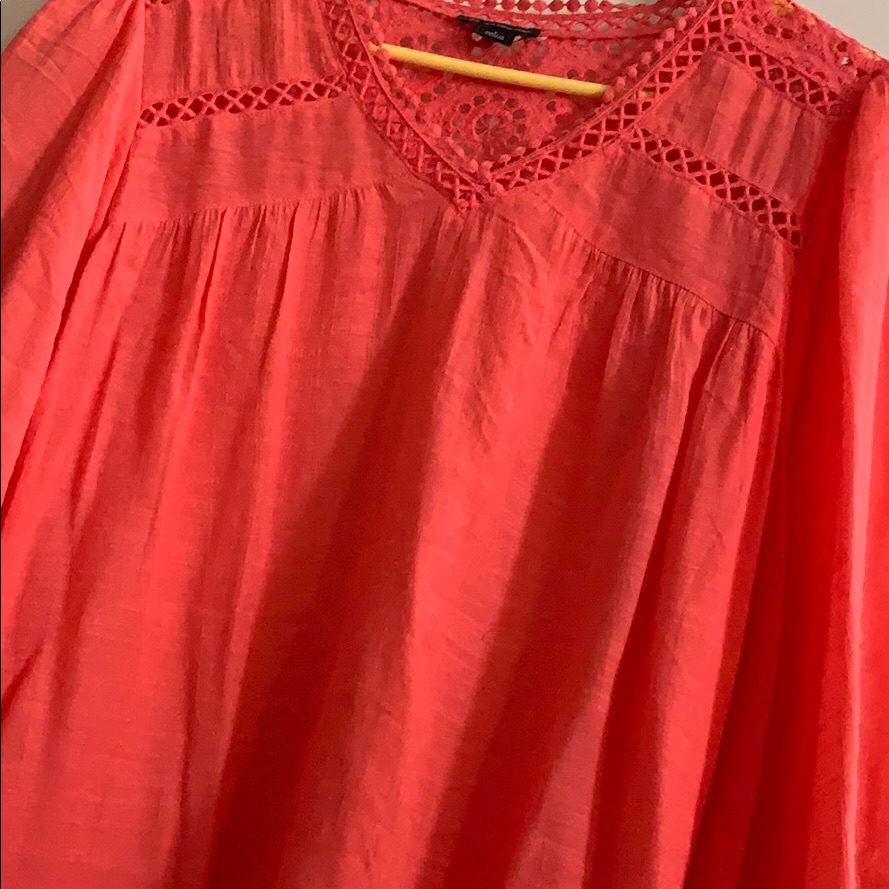 Woman's Top